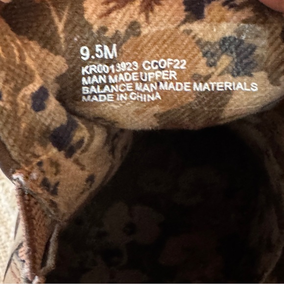 Korks Women Brown Platform Ankle Booties Chunky Block Heel Size 9.5 - Picture 7 of 8